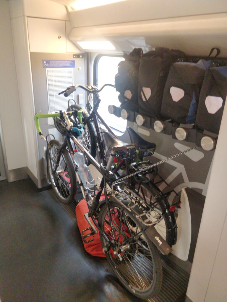 Velostellplatz im neuen IC der SBB